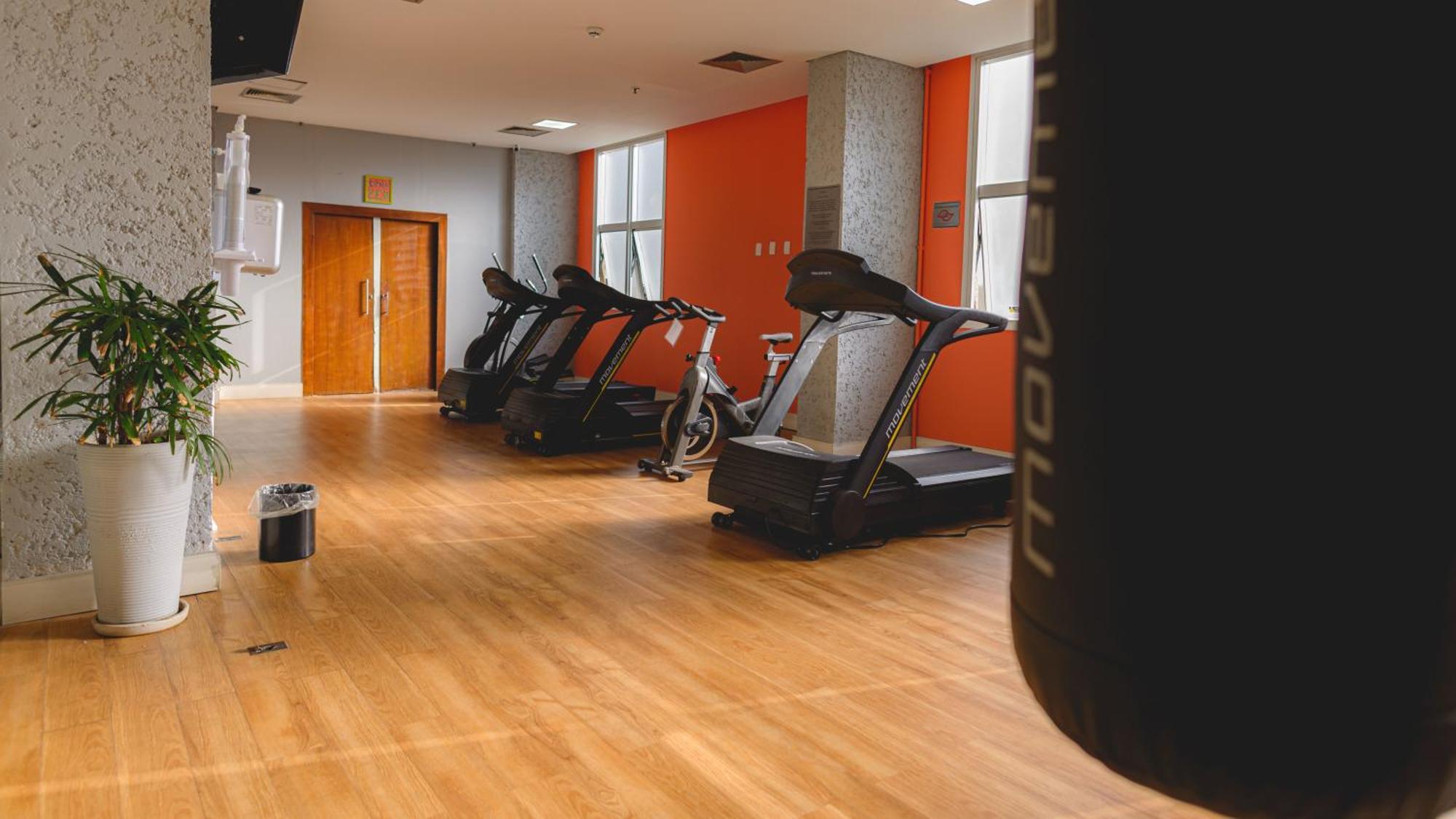 Radisson Alphaville Barueri Zewnętrze zdjęcie The gym at the hotel