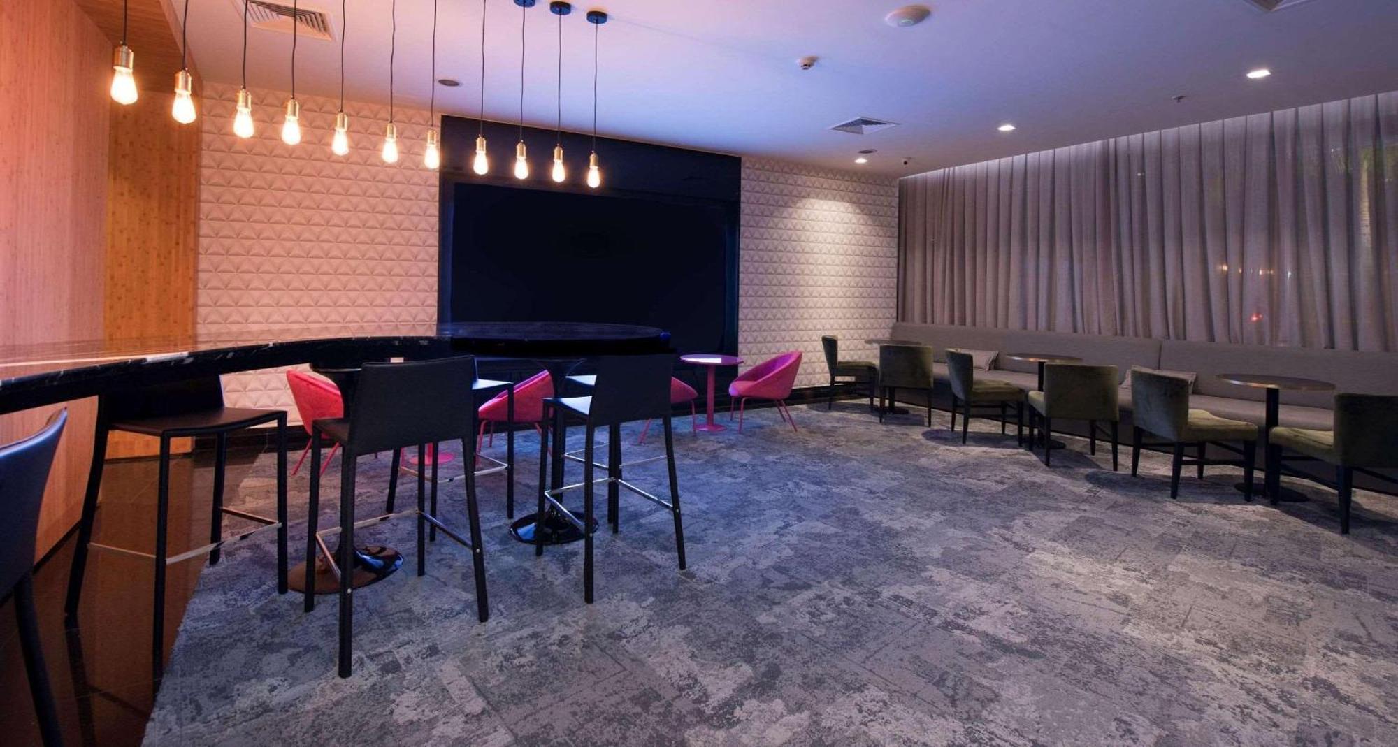Radisson Alphaville Barueri Zewnętrze zdjęcie The lounge at the airport
