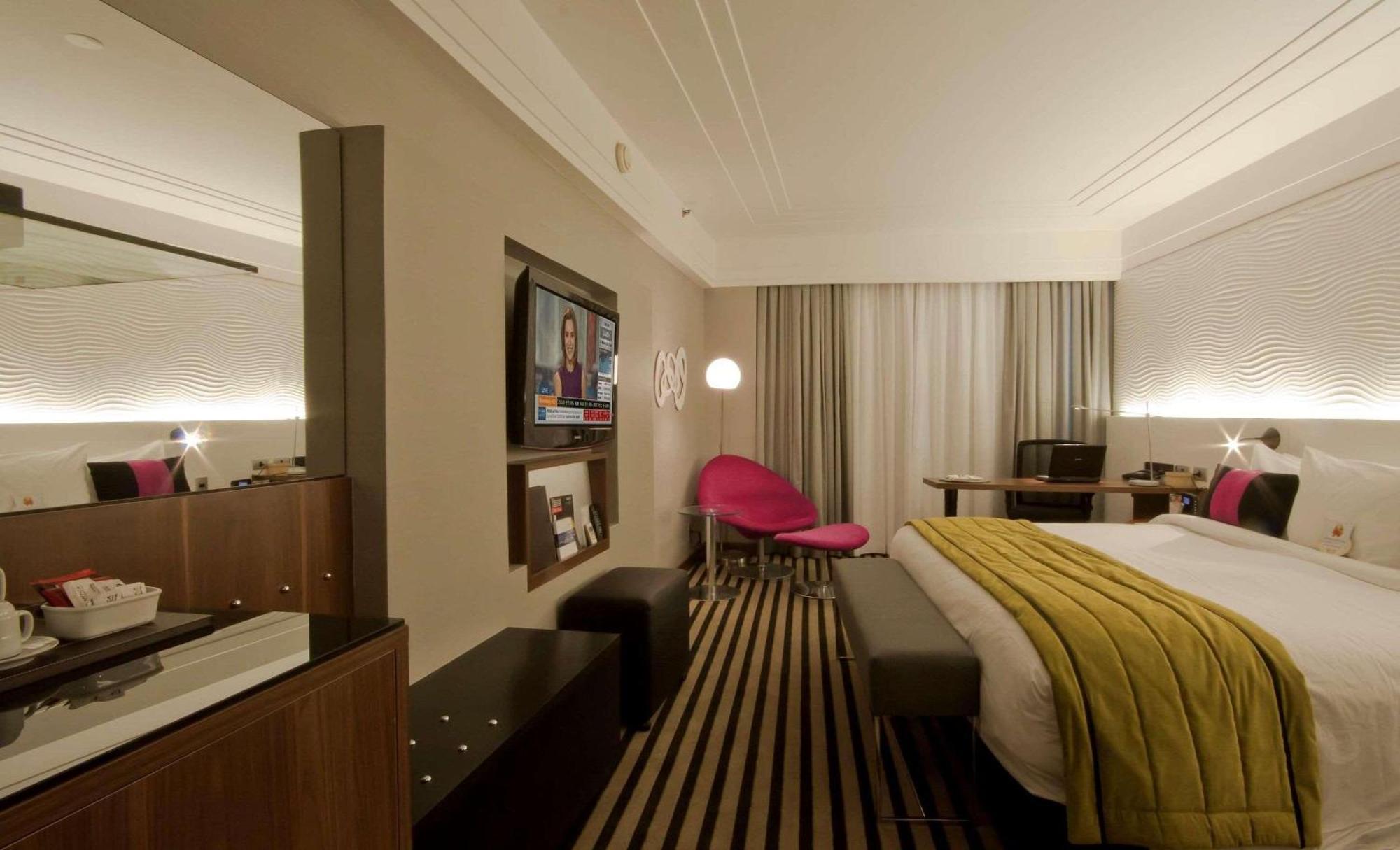 Radisson Alphaville Barueri Zewnętrze zdjęcie A room at the Hilton London Paddington